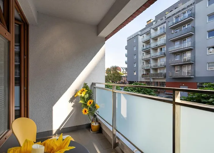 Comfortable Wojskowa Apartment By Noclegi Renters