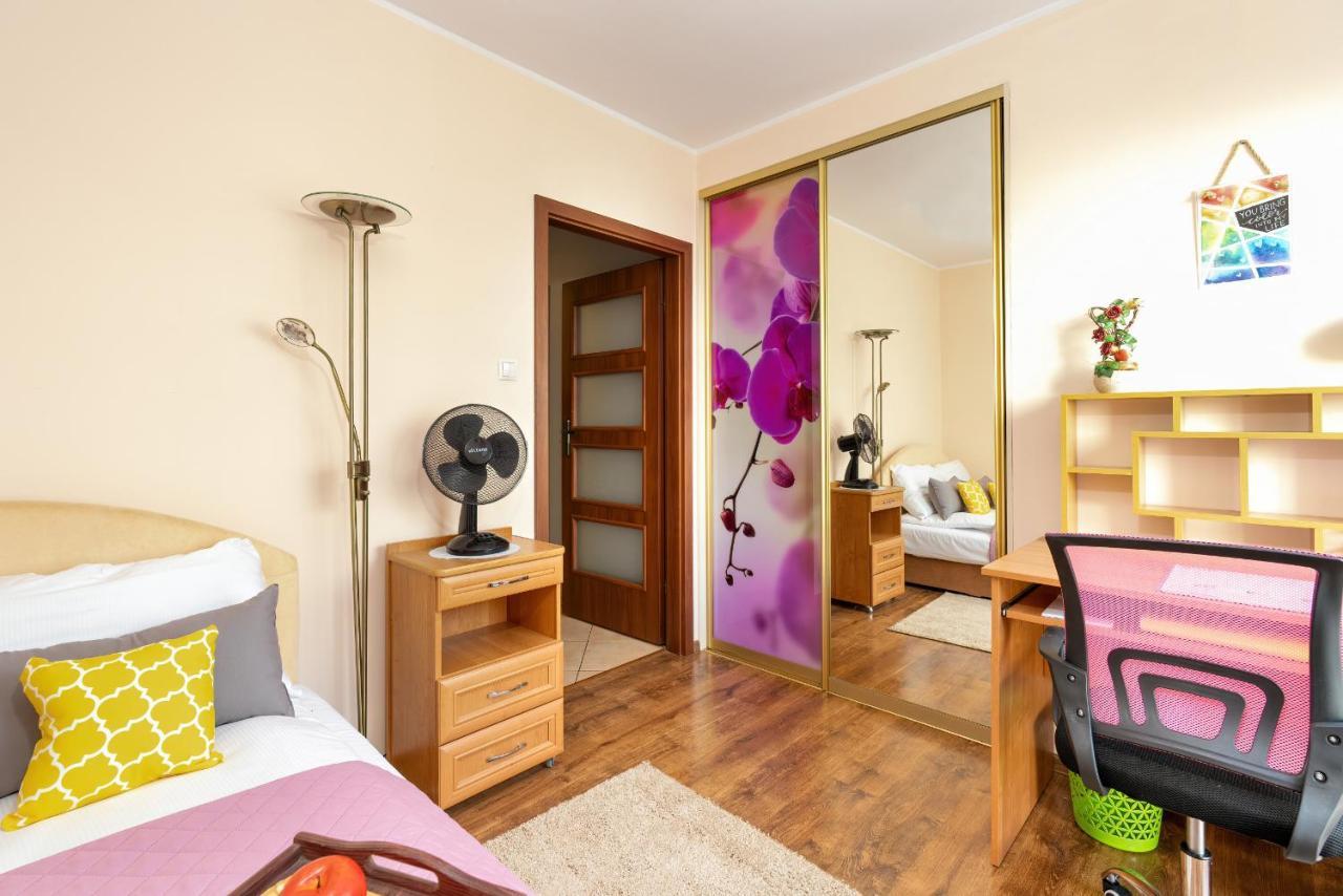 Comfortable Wojskowa By Renters Apartament